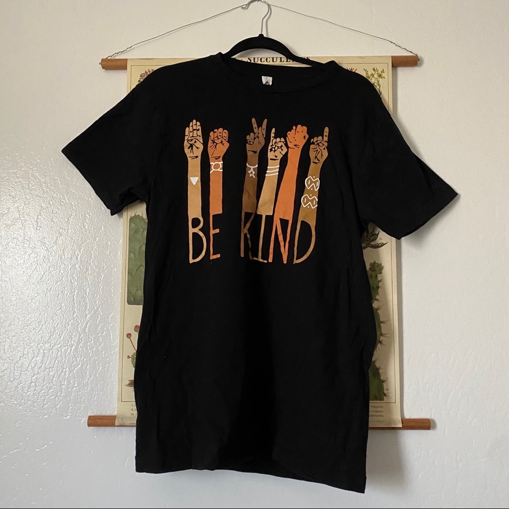 Be Kind T-shirt in ASL